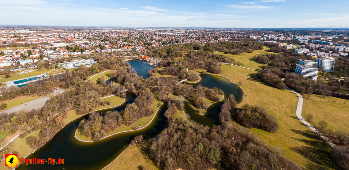 20.02.2023 -  Ostparksee und Schule am Strehleranger mit Umgebung in Neuperlach